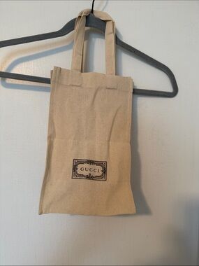 Gucci Natural Canvas Tote with Logo Patch